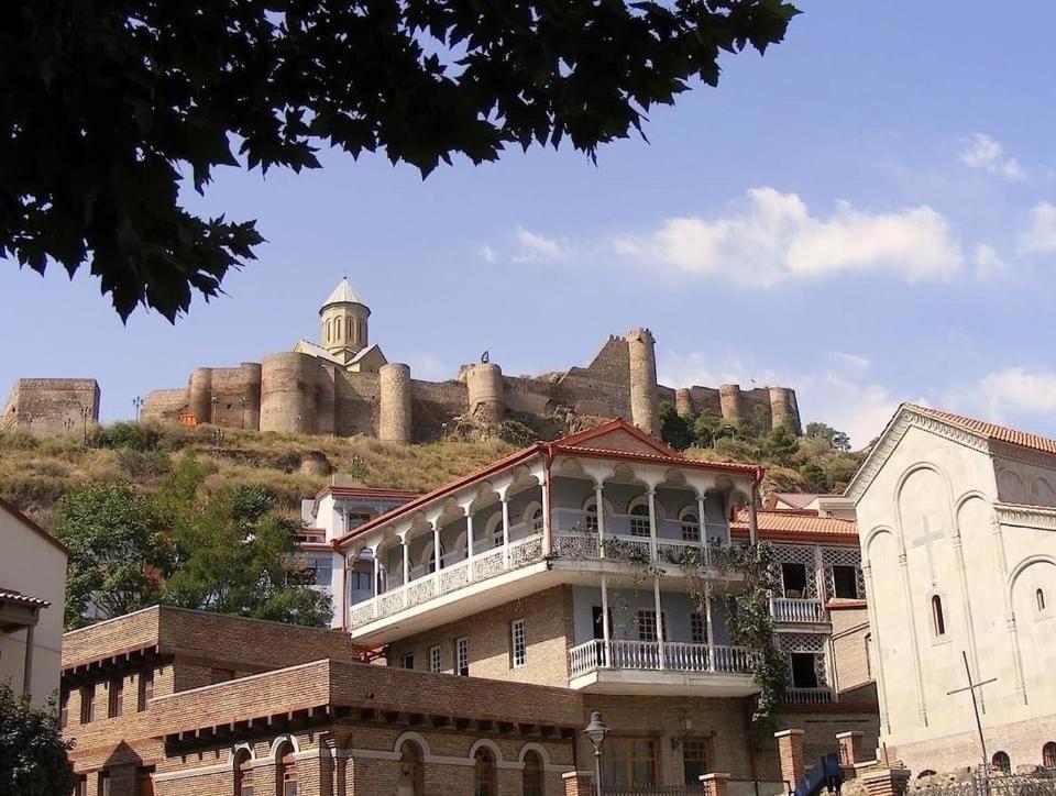 Q&B House Hotel Tbilisi Exterior photo